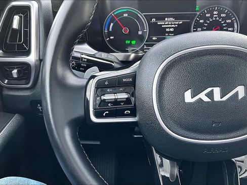 Used 2022 Kia Sorento S image 18