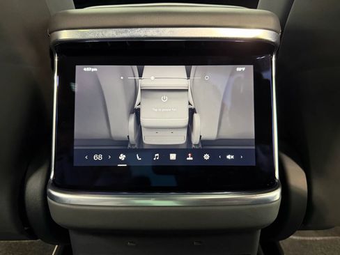 Used 2023 Tesla Model X image 19