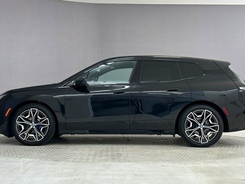 Used 2023 BMW iX xDrive50 w/ Premium Package AWD/4WD image 2