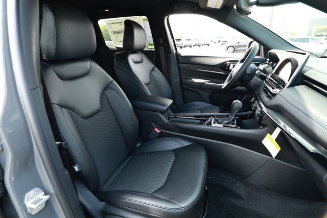 New 2026 Jeep Compass Latitude AWD/4WD image 27