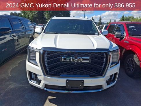 Used 2024 GMC Yukon Denali Ultimate AWD/4WD image 3