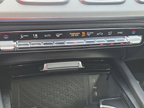 New 2026 Mercedes-Benz GLE 53 AMG 4MATIC Coupe image 24