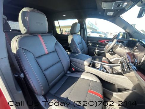 Certified 2024 Chevrolet Traverse RS w/ LPO, Floor Liner Package AWD/4WD image 30