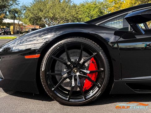 Used 2016 Lamborghini Aventador LP 700-4 image 40