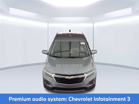 Used 2024 Chevrolet Equinox LT FWD image 4