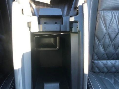 Used 2021 Nissan Rogue Platinum image 22