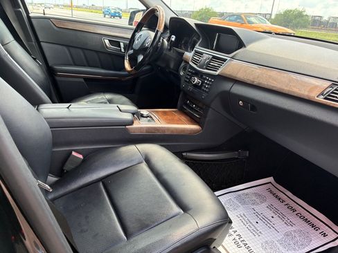 Used 2013 Mercedes-Benz E 350 Sedan image 30