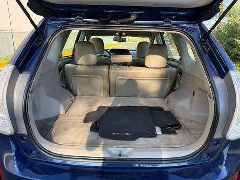 Used 2012 Toyota Prius V Five FWD image 18