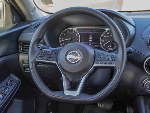 Used 2024 Nissan Sentra SV image 31