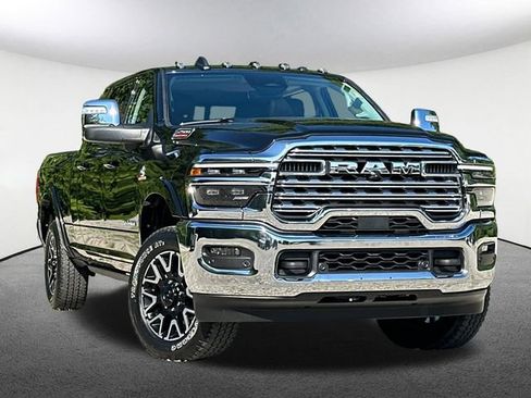 Used 2026 RAM 2500 Limited AWD/4WD image 2