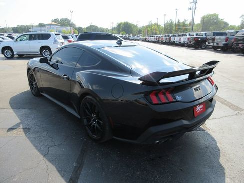 Used 2025 Ford Mustang GT Premium RWD image 7