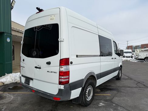 Used 2016 Freightliner Sprinter 2500 image 3