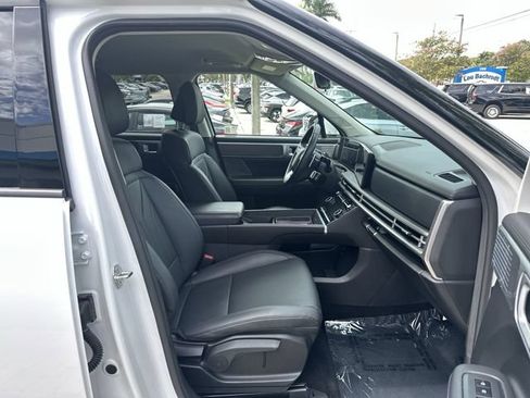 Used 2025 Hyundai Santa Fe SEL FWD image 29