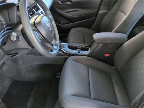 Used 2023 Toyota Corolla LE image 17