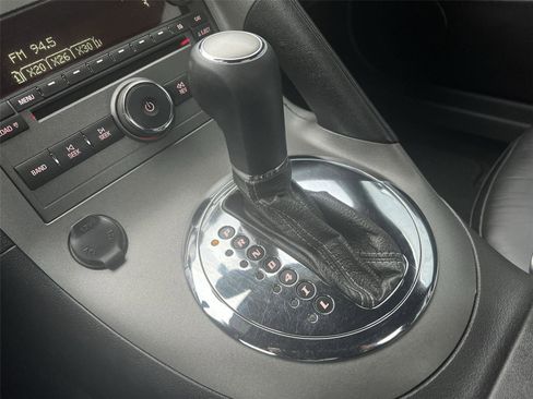 Used 2008 Pontiac Solstice GXP image 17