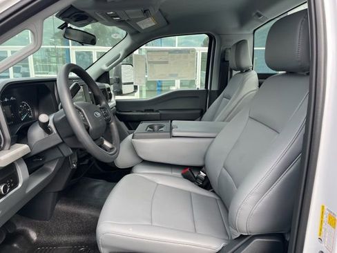 New 2026 Ford F250 XL image 4