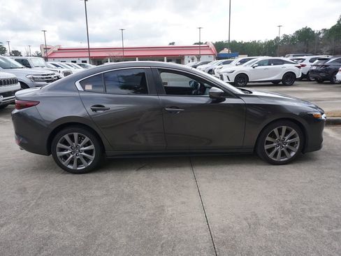 Used 2021 MAZDA MAZDA3 s image 24