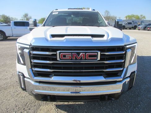 New 2026 GMC Sierra 2500 SLT w/ SLT Convenience Package AWD/4WD image 12
