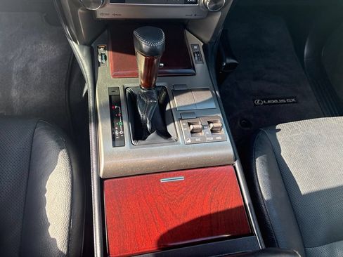Used 2018 Lexus GX 460 Premium w/ Premium Package AWD/4WD image 16