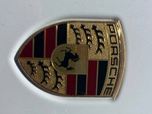 Used 2024 Porsche Macan AWD/4WD image 29