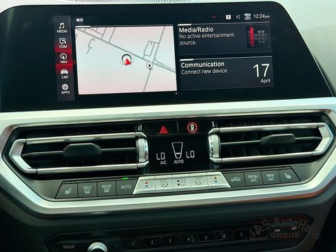 Used 2022 BMW M3 Competition w/ M Carbon Exterior Package AWD/4WD image 16