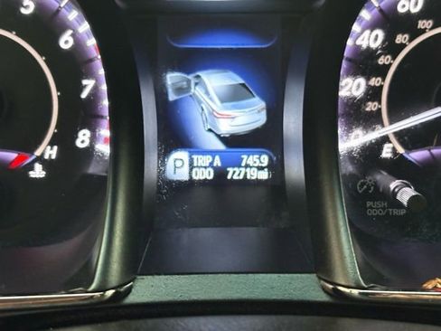 Used 2018 Toyota Avalon XLE Premium image 4