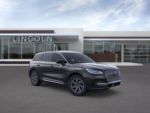 New 2025 Lincoln Corsair AWD w/ Equipment Group 101A image 7