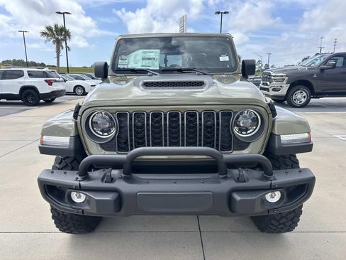 New 2026 Jeep Gladiator Willys AWD/4WD image 2