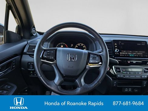 Used 2025 Honda Ridgeline Black Edition image 13