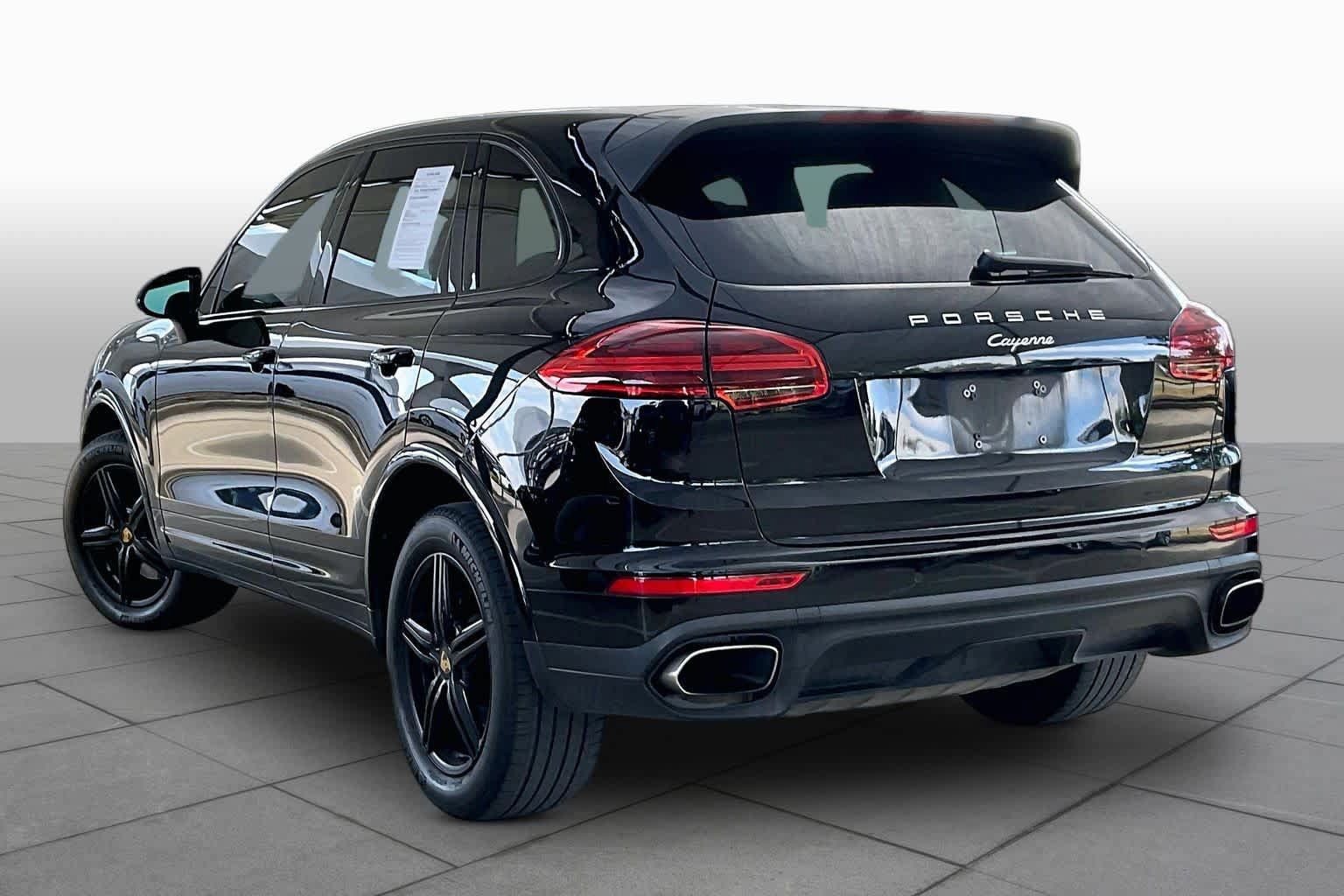 Used 2017 Porsche Cayenne Platinum Edition AWD/4WD image 11