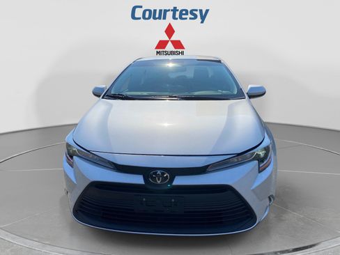 Used 2024 Toyota Corolla LE FWD image 9