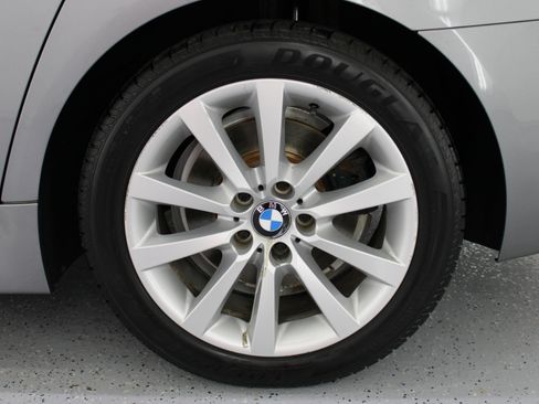 Used 2011 BMW 528i Sedan image 76