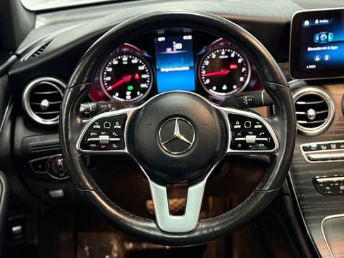 Used 2020 Mercedes-Benz GLC 300 4MATIC SUV image 17