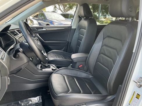 Certified 2019 Volkswagen Tiguan SEL Premium image 13
