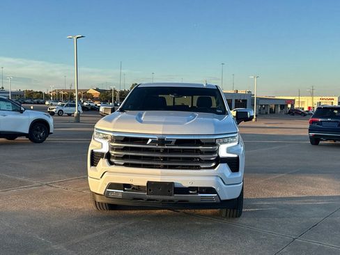 Used 2026 Chevrolet Silverado 1500 High Country AWD/4WD image 6