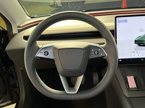 Used 2025 Tesla Model 3 Long Range image 18