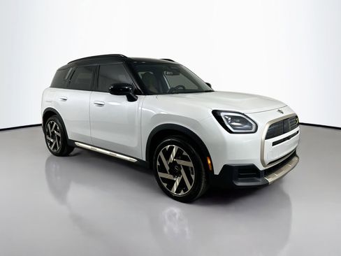 New 2025 MINI Cooper Countryman SE w/ Comfort Package Max image 3