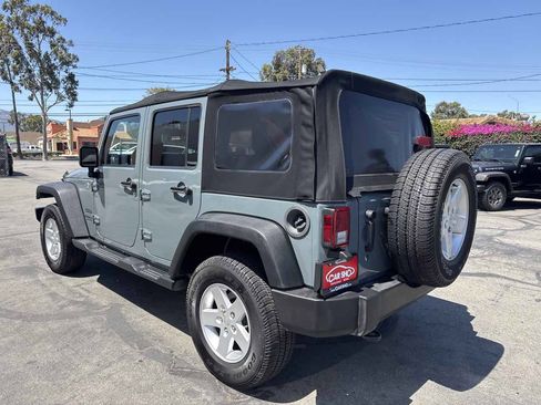 Used 2015 Jeep Wrangler Unlimited Sport w/ Quick Order Package 24S AWD/4WD image 5
