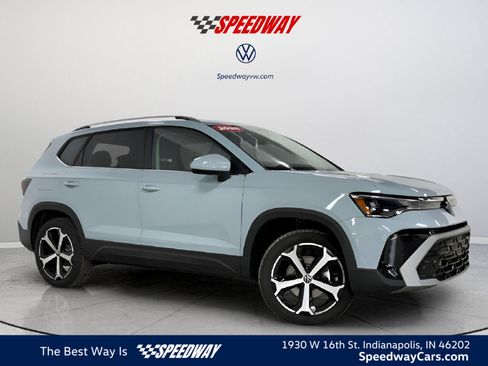 New 2026 Volkswagen Taos SEL image 1