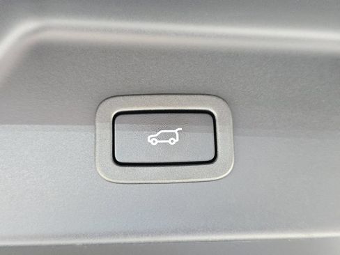 Used 2022 Land Rover Range Rover Westminster Edition AWD/4WD image 16