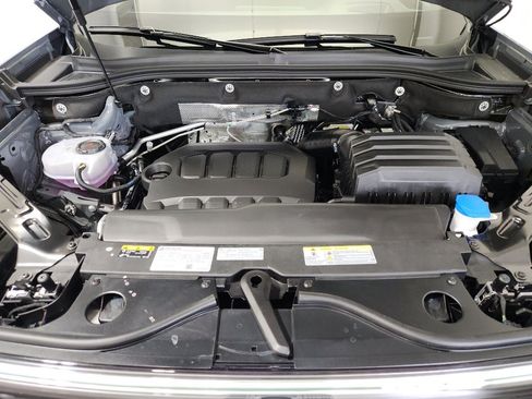 New 2026 Volkswagen Atlas Cross Sport SEL Premium R-Line image 40