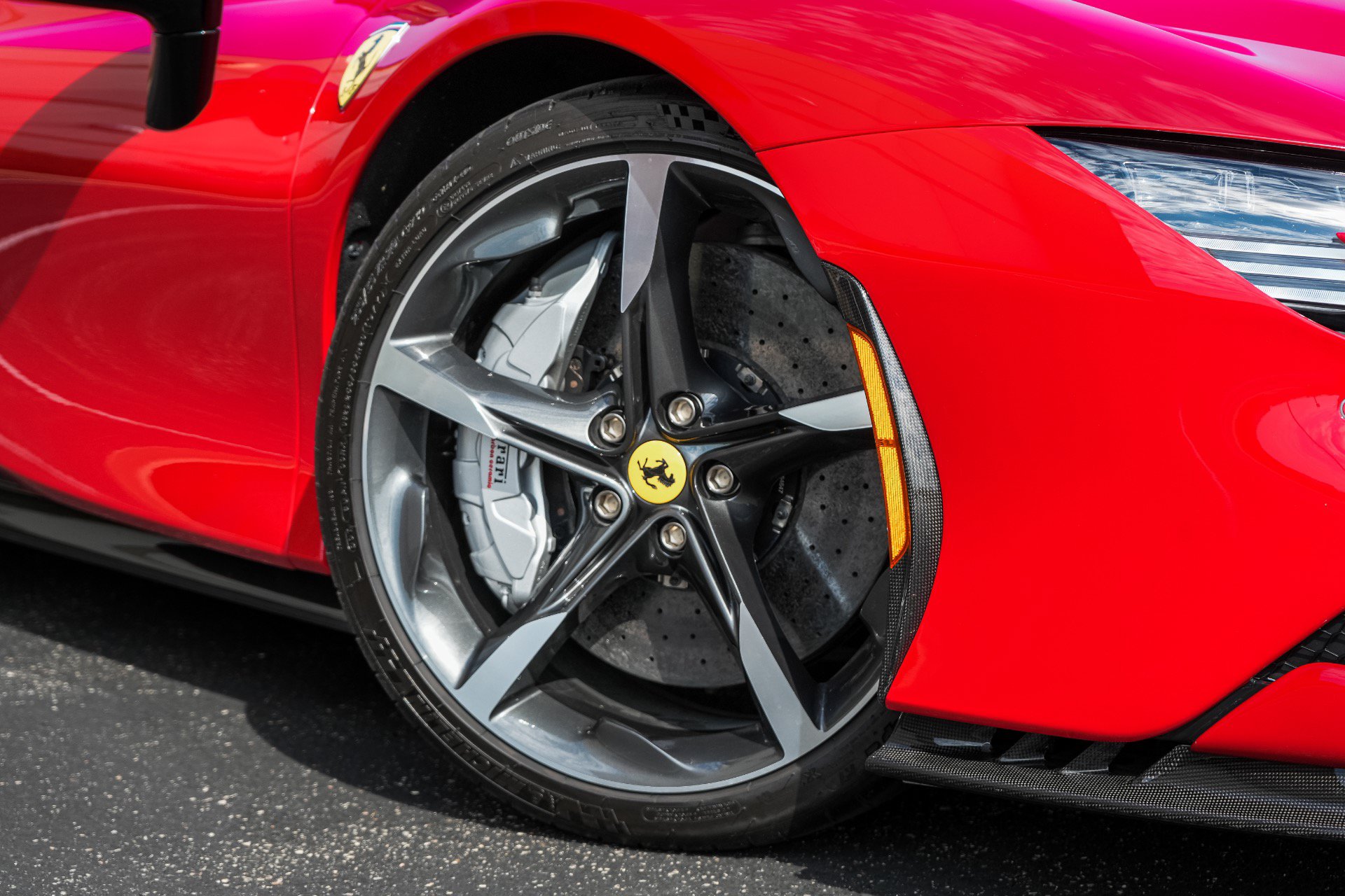 Used 2023 Ferrari SF90 Spider AWD/4WD image 12
