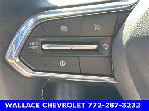 Certified 2025 Chevrolet Traverse LT image 22