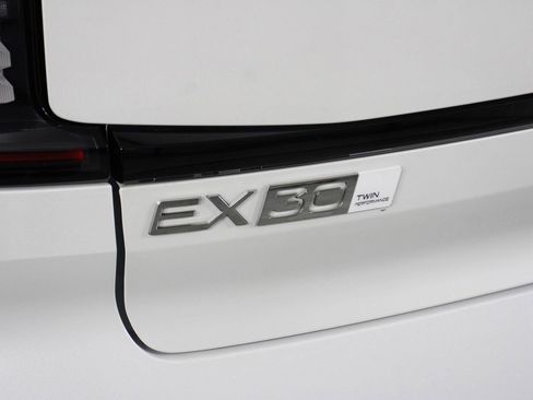 New 2026 Volvo EX30 Plus image 15