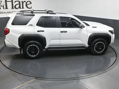 Used 2025 Toyota 4Runner TRD Off-Road Premium AWD/4WD image 40