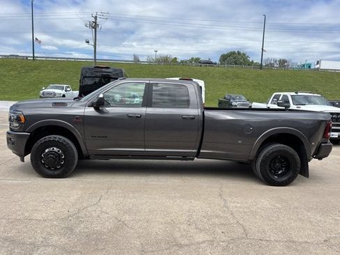 Used 2022 RAM 3500 Limited AWD/4WD image 11