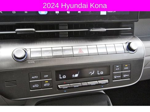 Used 2024 Hyundai Kona SEL w/ Convenience Package image 24