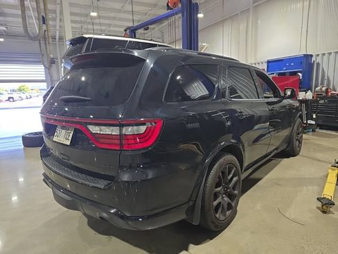 Used 2022 Dodge Durango SRT w/ Technology Group AWD/4WD image 4