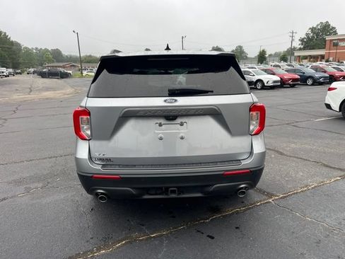 Used 2023 Ford Explorer XLT w/ Equipment Group 202A RWD image 34