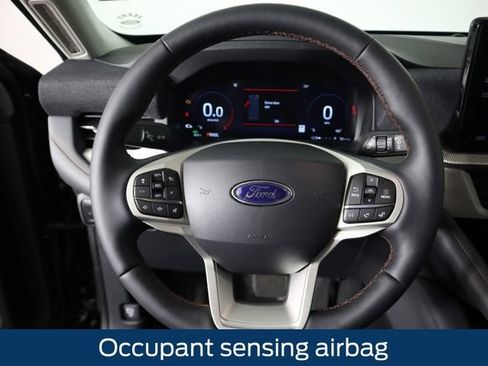 New 2026 Ford Explorer Active w/ Active Comfort Package AWD/4WD image 32